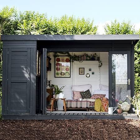 Modern garden room ideas