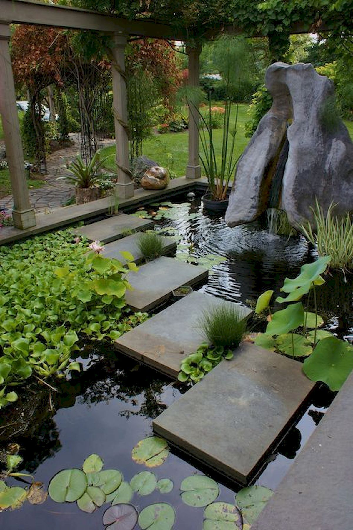 CONTEMPORARY JAPANESE GARDENS AND LANDSCAPES