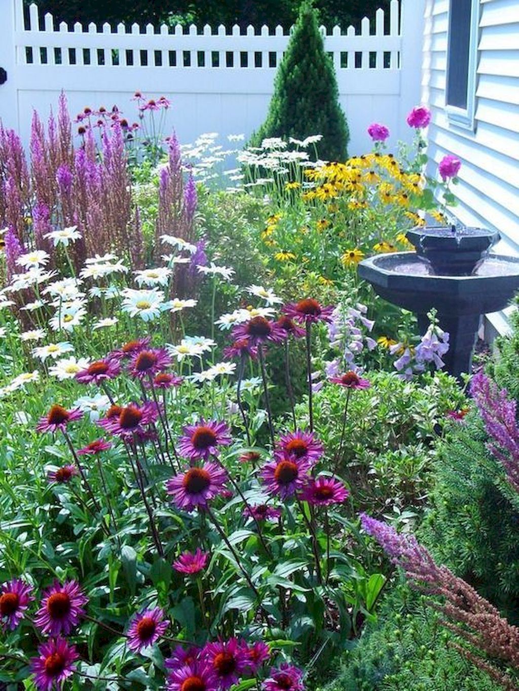 Beautiful Small Cottage Flowers Garden for Backyard Ideas