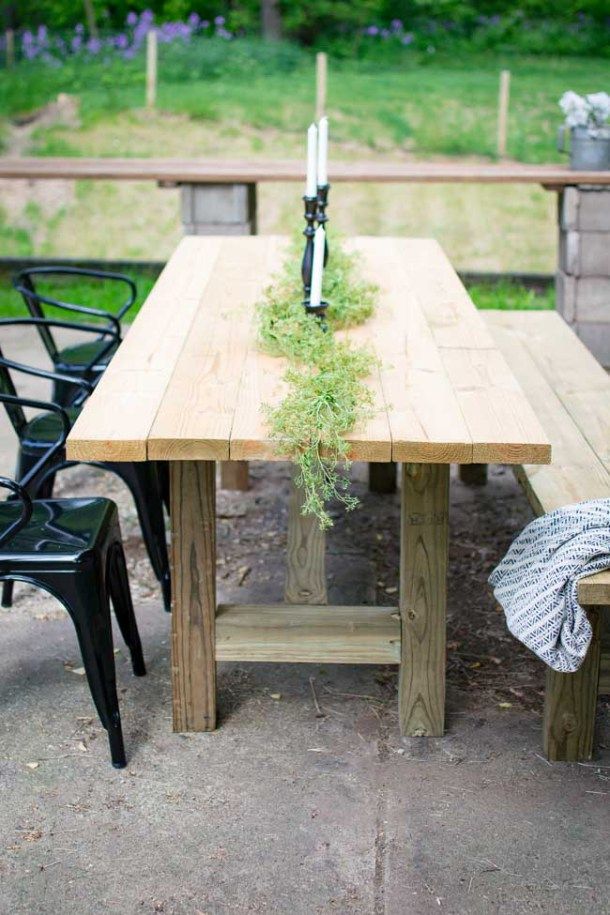 Stunning Outdoor Table Settings