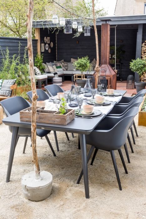 Decorative Garden Table Ideas