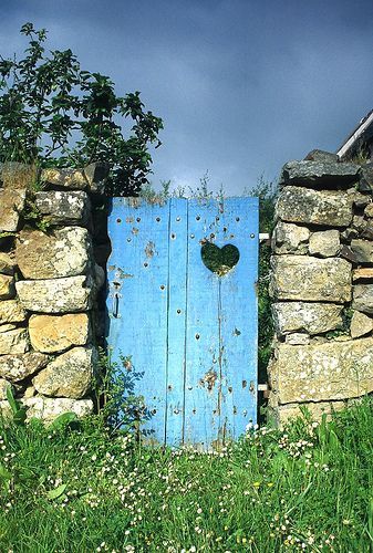 Fascinating Wooden Garden Gates Ideas