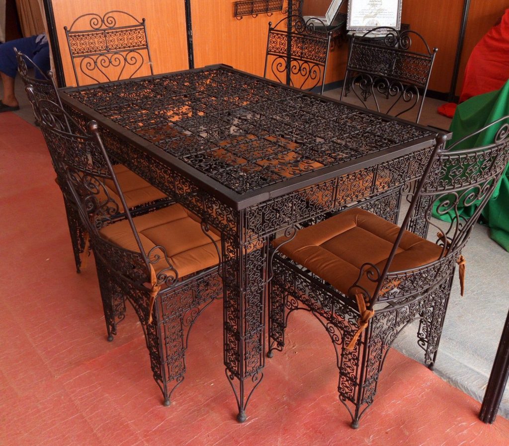 Wrought-Iron-Patio-Furniture-Garden-table-Chairs-Wrought-Iron.jpg