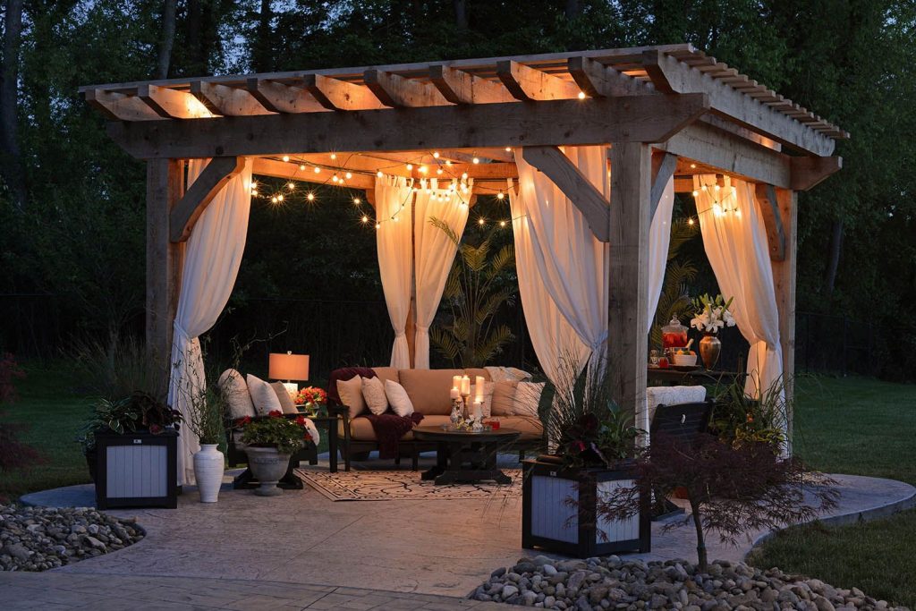 12-Awesome-Ideas-How-to-Build-Unique-Backyard-Pergolas.jpg