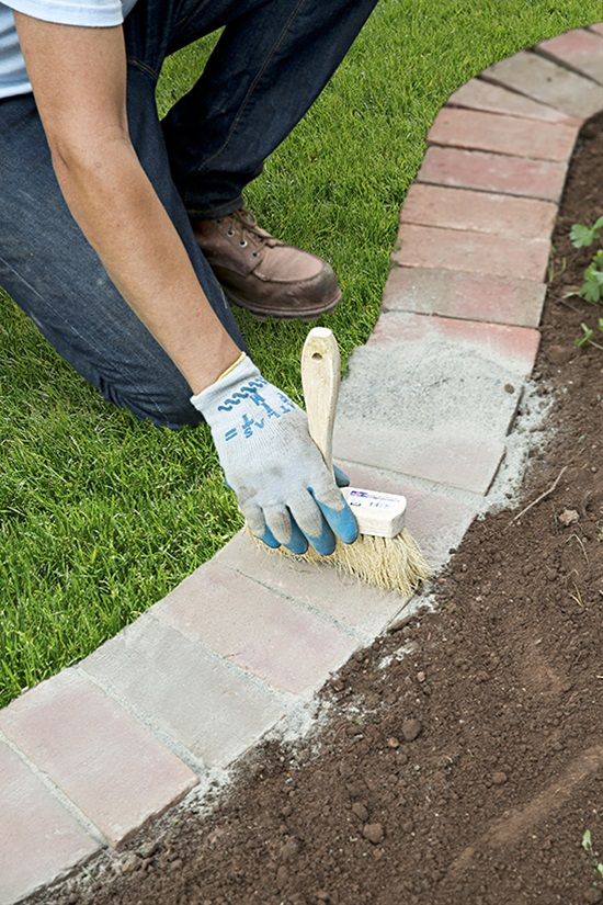 Garden Edging Ideas That Will Inspire You to Spruce Up Your Yard