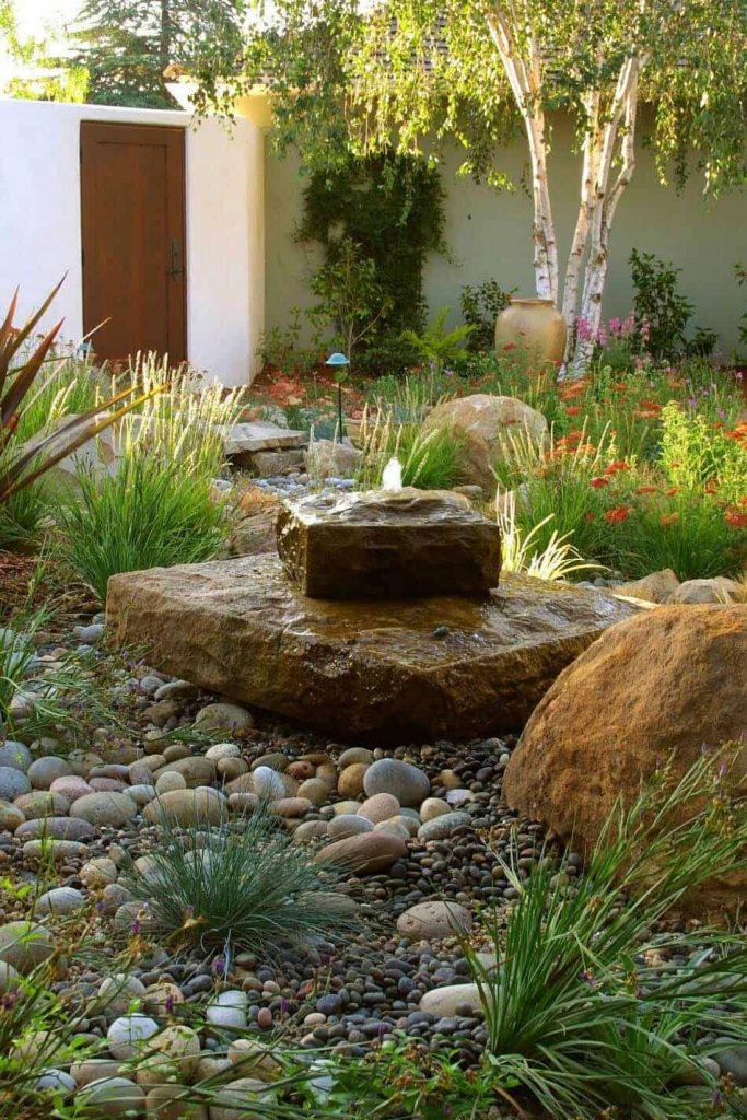 23-Inspiring-outdoor-garden-fountains-to-add-tranquility-to-your.jpg