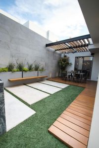 30-Small-Backyard-Landscaping-Ideas-on-A-Budget-Beautiful-Layout.jpg