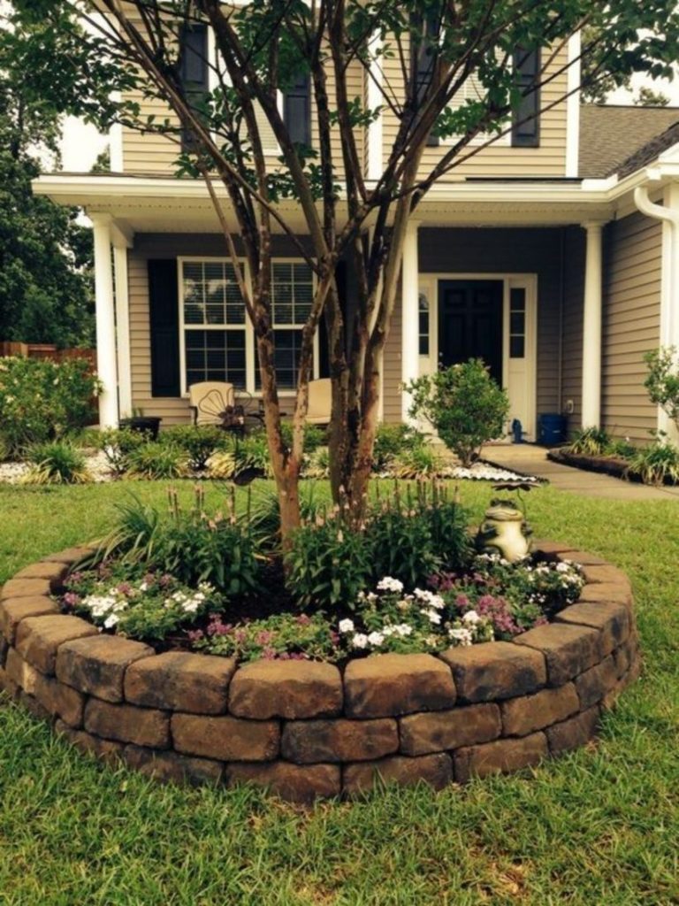 36 Beautiful Flower Beds In Front Of House Design Ideas – Decorafit.com ...