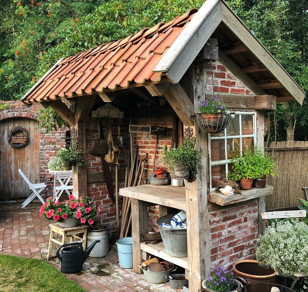 A witches garden shed