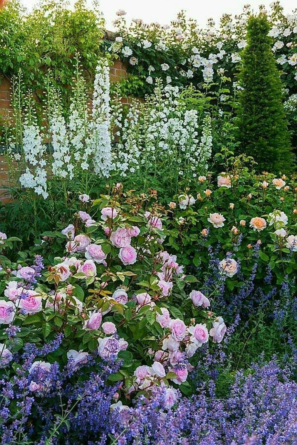 Beautiful Small Cottage Flowers Garden
for Backyard Ideas