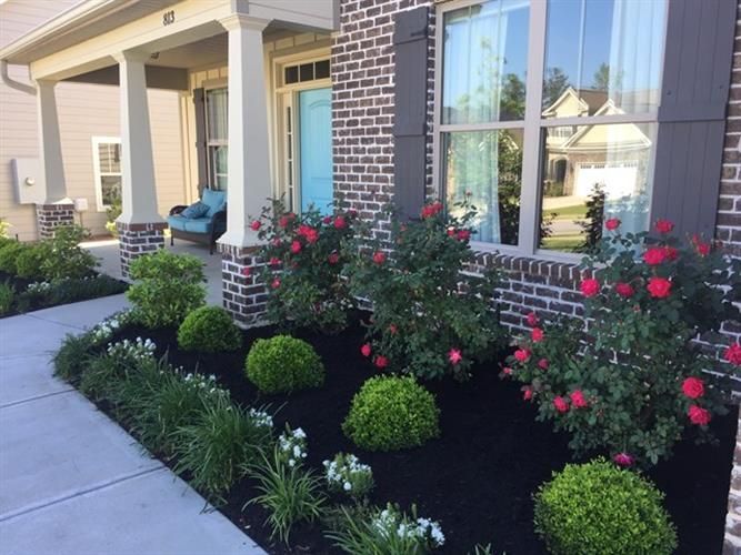 Simple And Beautiful Front Yard
Landscaping On A Budget