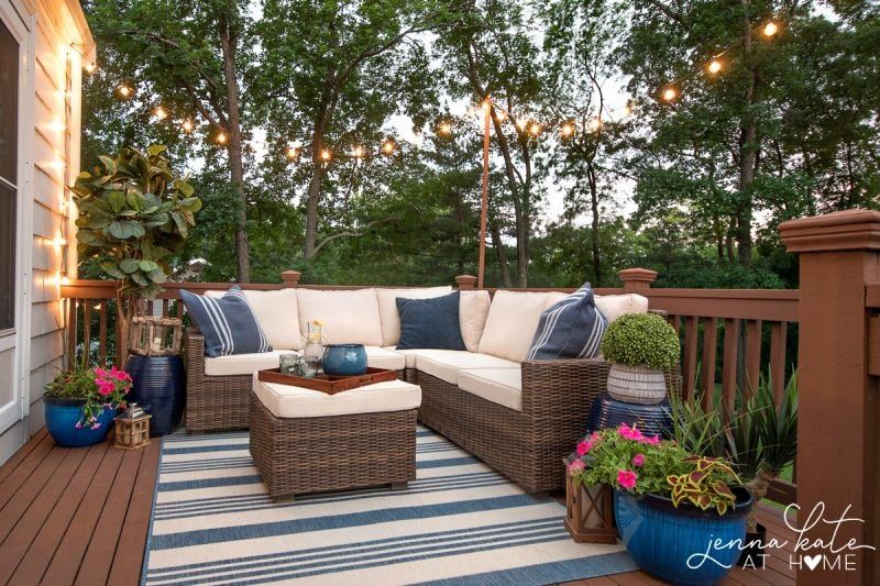 Outdoor Decorating Ideas: Tips on How to
Decorate Outdoors