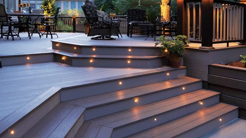 Choosing the Right Deck Lighting | Breyer Constructi