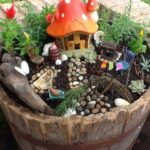 9 enchanting fairy gardens to build with your kids | Kids fairy .