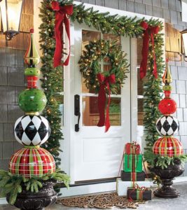 4 Super-Easy Front Porch Holiday Decorating Ideas | Call