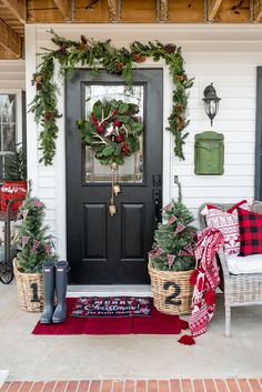 56 Best Christmas Front Porch ideas | christmas front porch .
