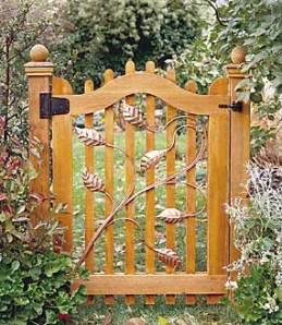 Thrifty Thursday: DIY Garden Gate | The Lazy Homestead