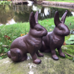 PAIR OF SMALL METAL CAST IRON RABBITS GARDEN ORNAMENTS – Ferney .