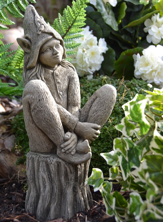 Foxglove the Elf Stone Garden Ornament - Et