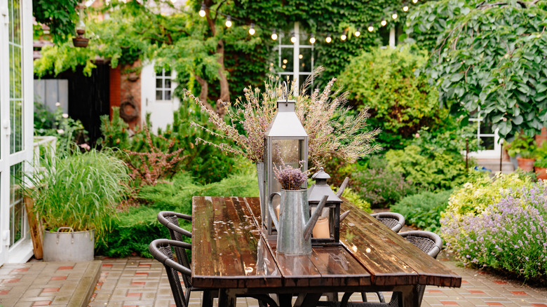 50 Small Backyard Landscaping Ideas That Will Transform Your Spa