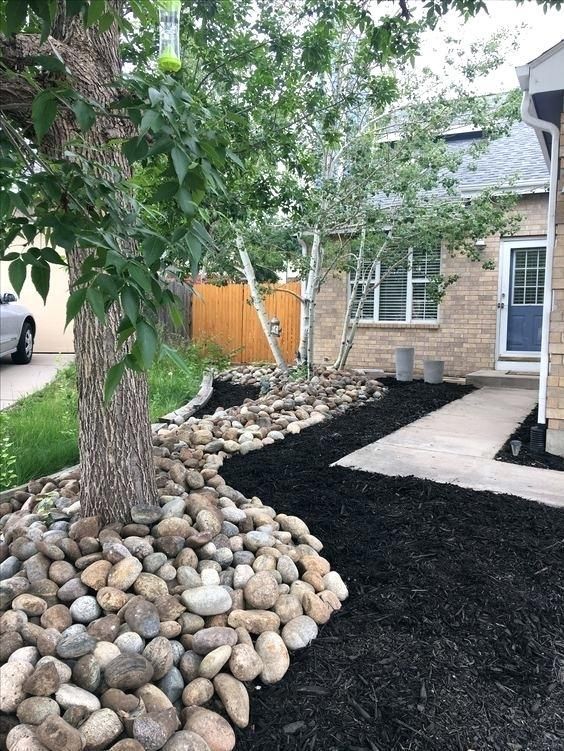 Landscaping with River Rock: Best 130 Ideas and Designs | Mulch .