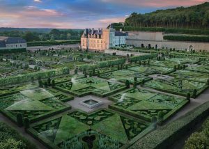 The ornamental Kitchen Garden of the Château de Villandry .