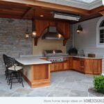15 Ideas for Highly Functional Traditional Outdoor Kitchens | Home .