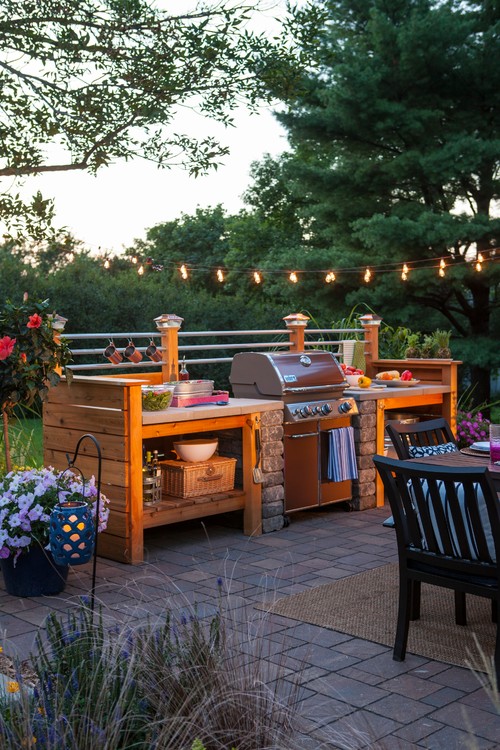 Affordable Outdoor Kitchen Idea That's Pretty, To
