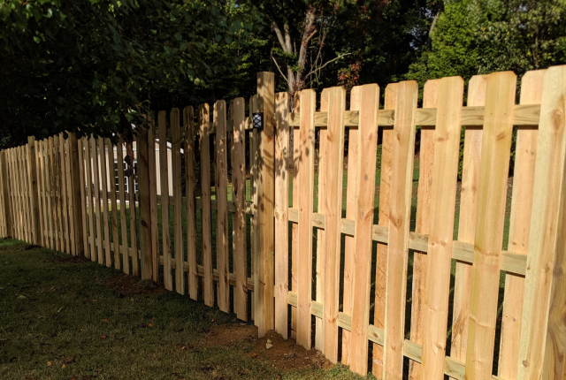 Semi Privacy Fence: Pictures & Benefits | Vinyl & Wood Private Fenc