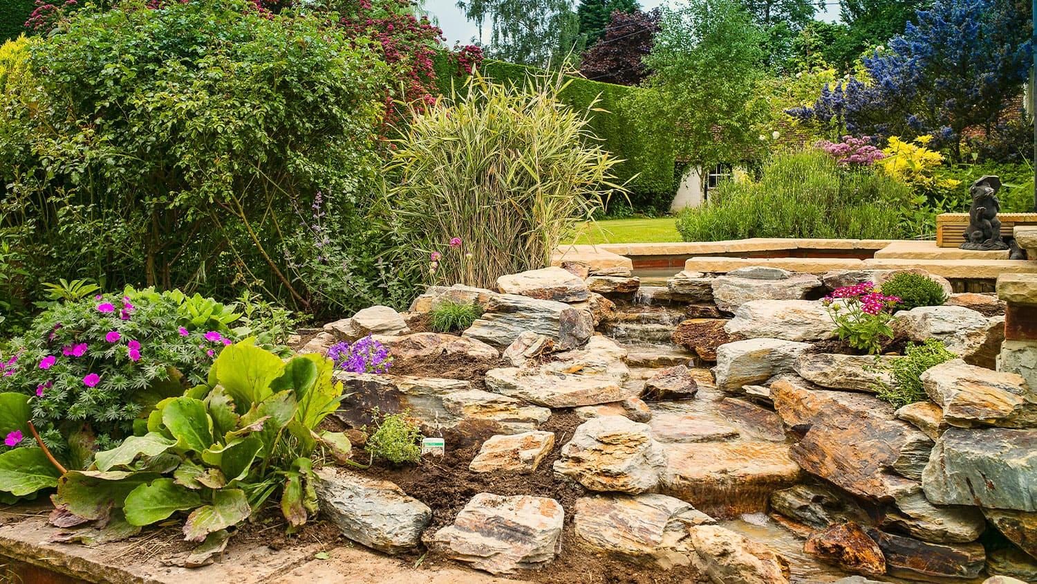 Consider a rock garden for​ a unique twist in your front yard landscaping