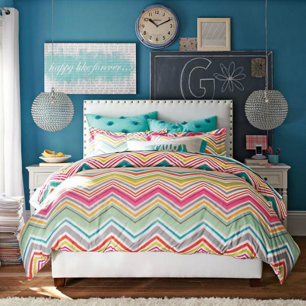 Upgrade the ⁣bedding ‌with trendy patterns that reflect her style in the​ teen girl bedroom