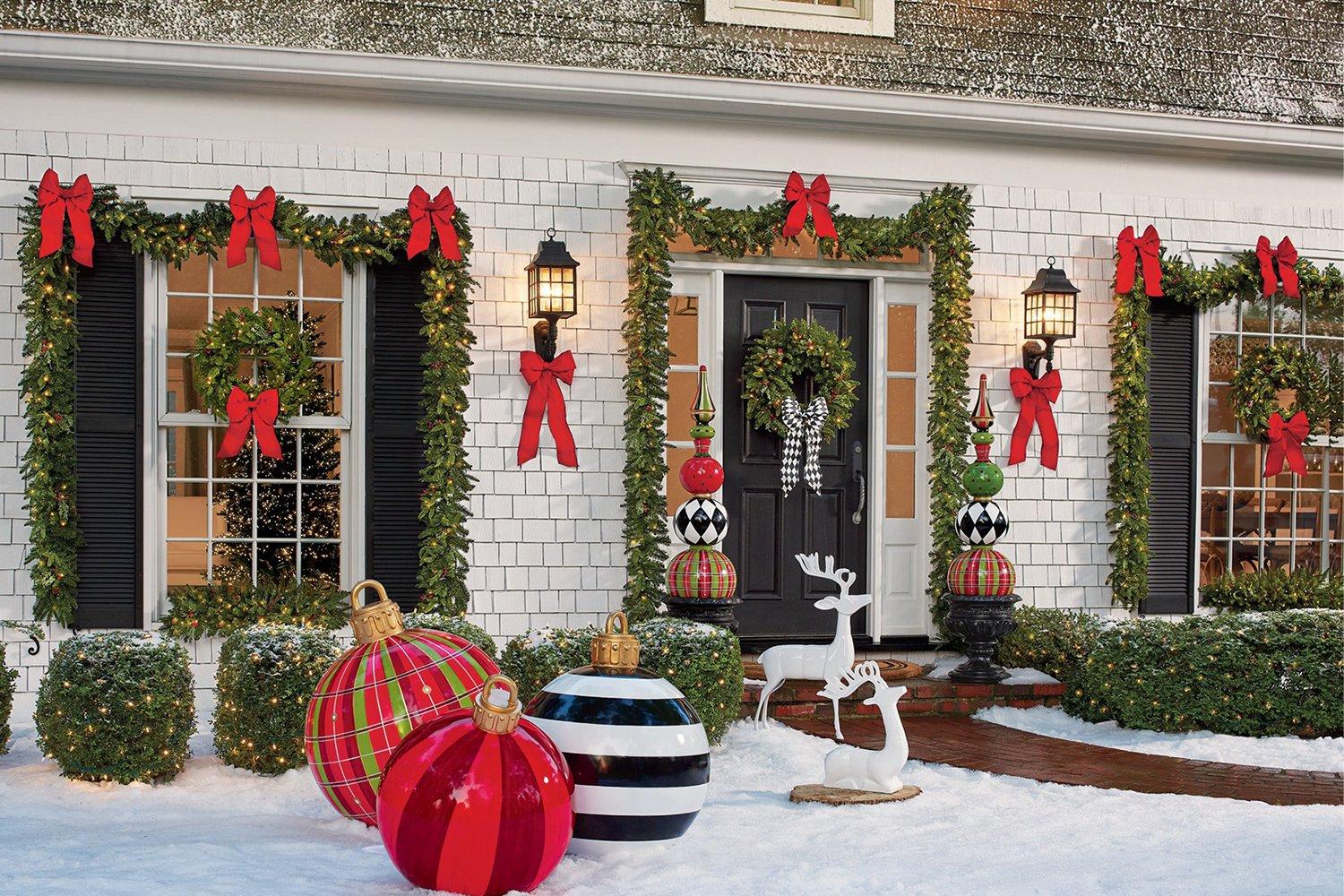 Include seasonal decorations to keep your front yard landscaping fresh and engaging year-round