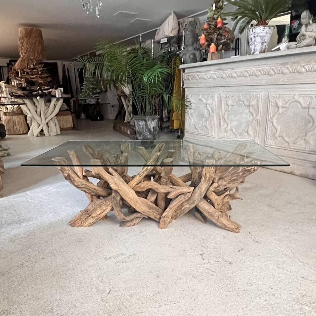 Incorporate a driftwood coffee table to ⁢accentuate your earthy living room