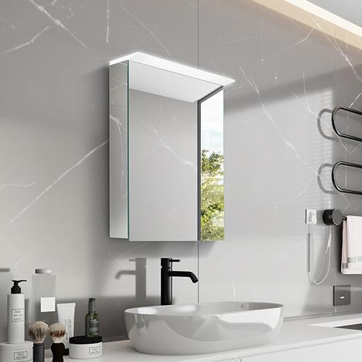 Use ‍mirrored cabinets to enhance light in your narrow ‍bathroom