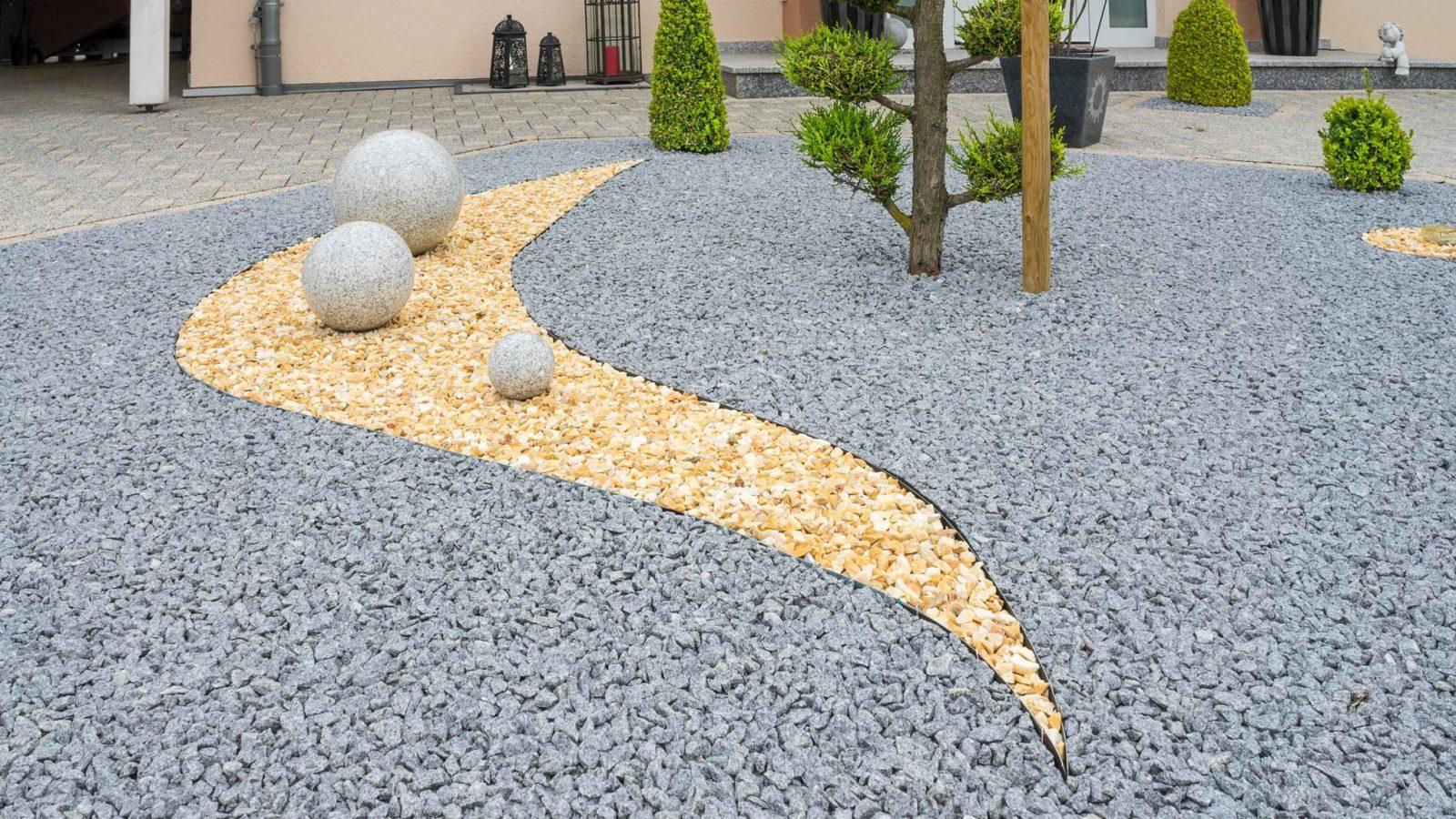 Consider⁢ a gravel garden for a modern twist in your front yard landscaping