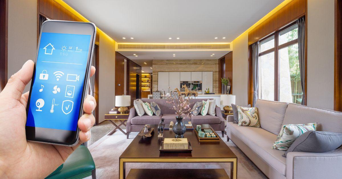 Utilize smart⁤ technology for convenience and style in your living ‌room