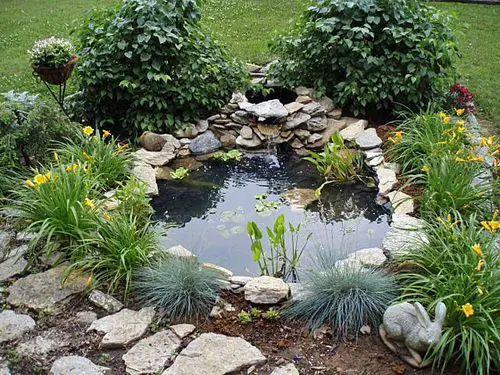 Create a small⁤ pond or water feature for tranquility in front yard landscaping