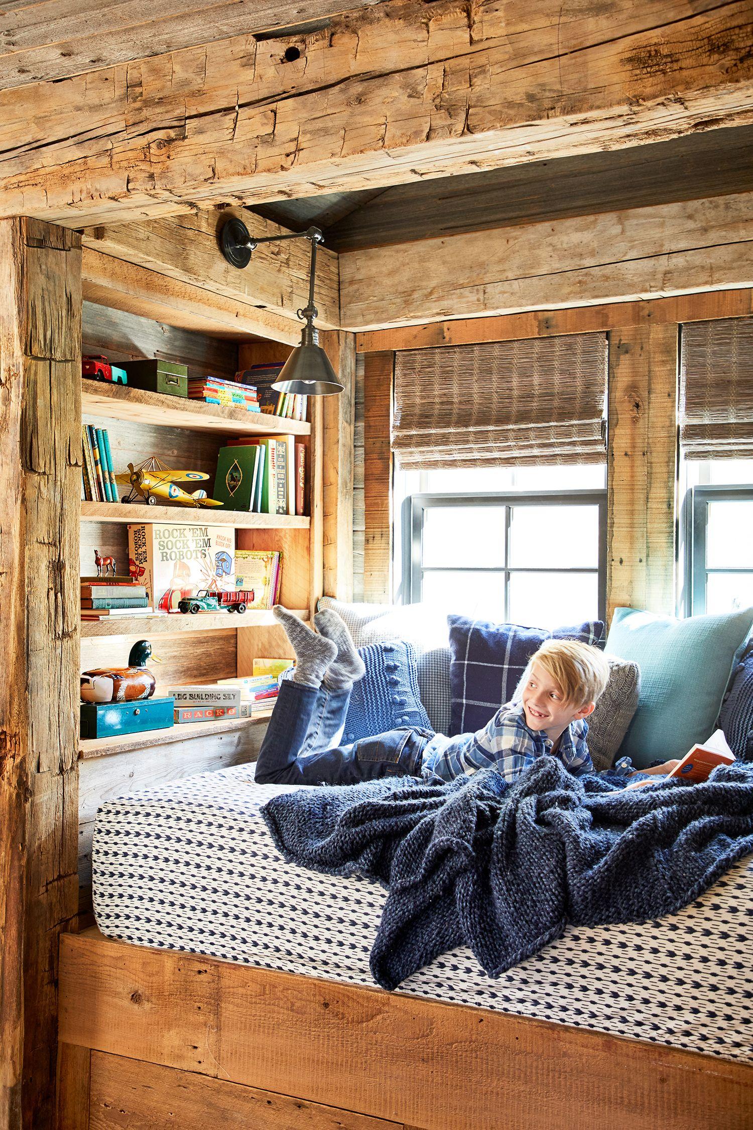 Bedroom Trend: Cozy reading ⁢nooks create little escapes within your room