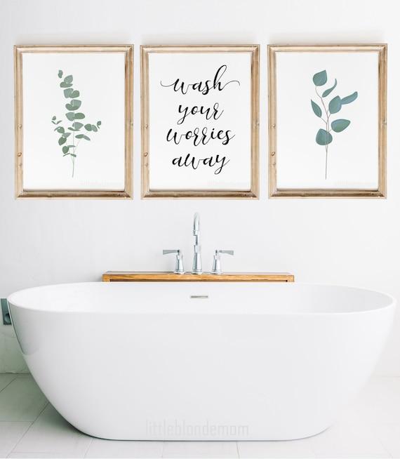 Artistic⁤ accents infuse‌ personality and creativity into your bathroom decor