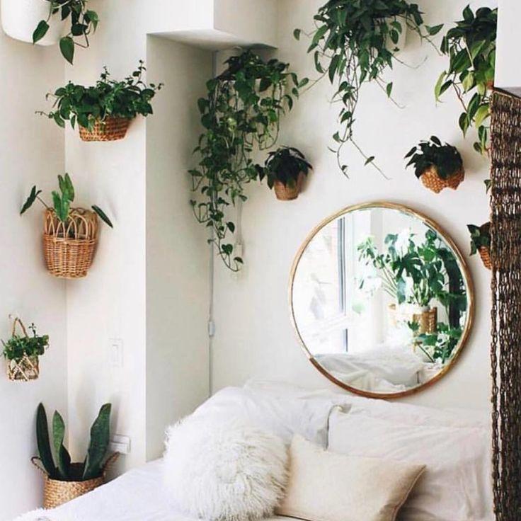 Encourage greenery with indoor plants to brighten up the teen bedroom‍ atmosphere