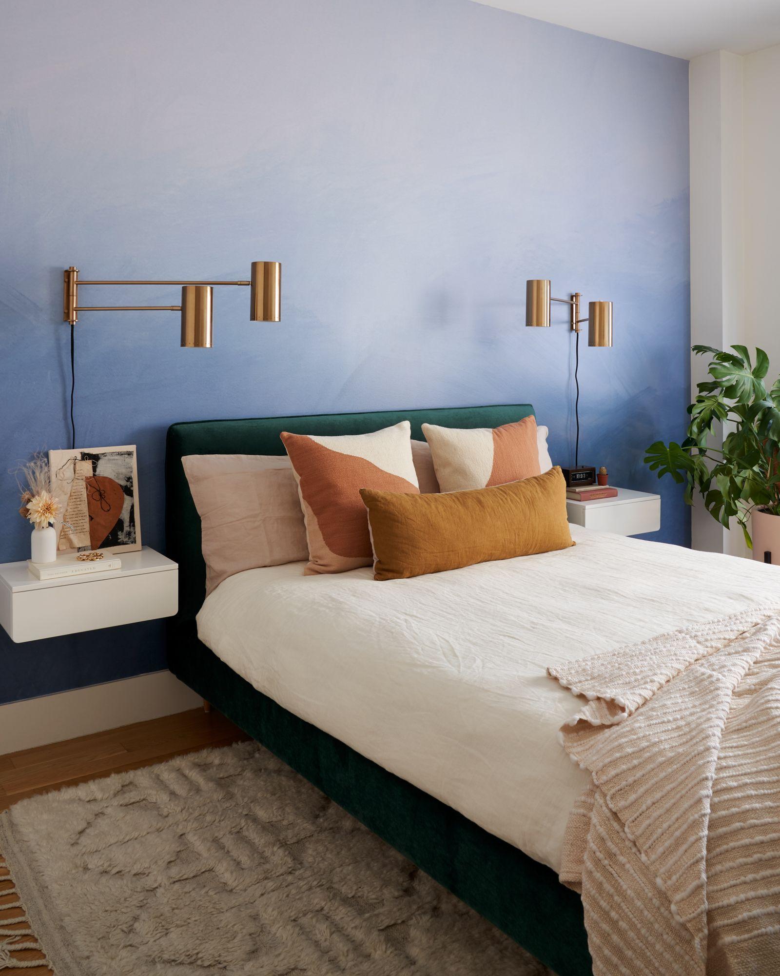 Paint an accent wall to give her teen girl bedroom a fresh, modern look