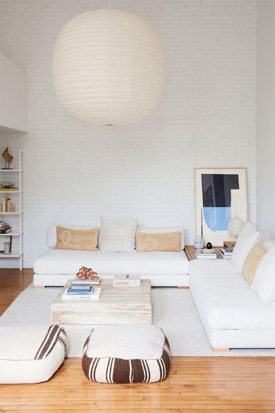 Use ‌soft lighting, like lanterns, to set a serene mood ‍in your earthy living room