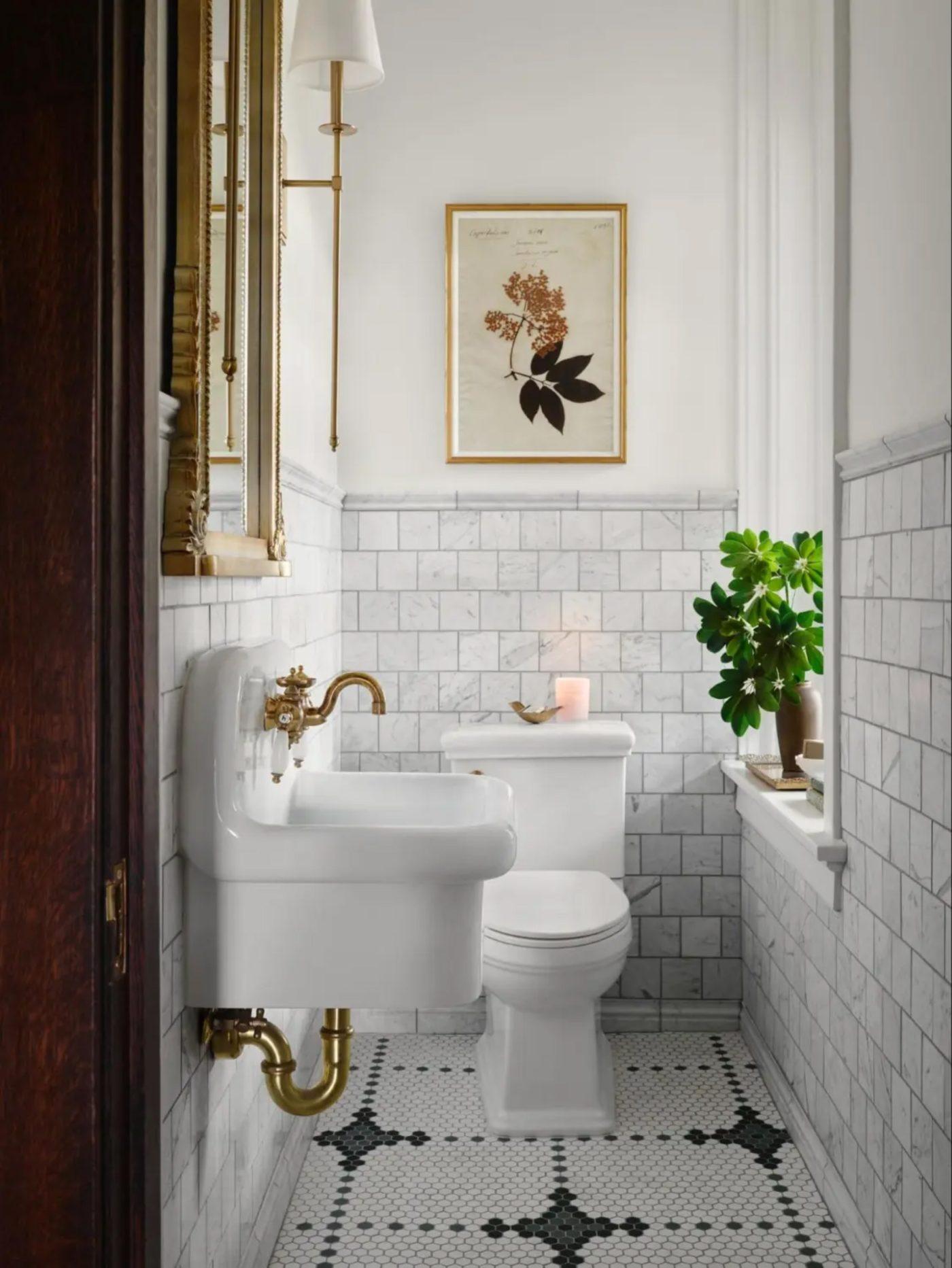 Opt for a ​wall-mounted sink in ⁤your small bathroom