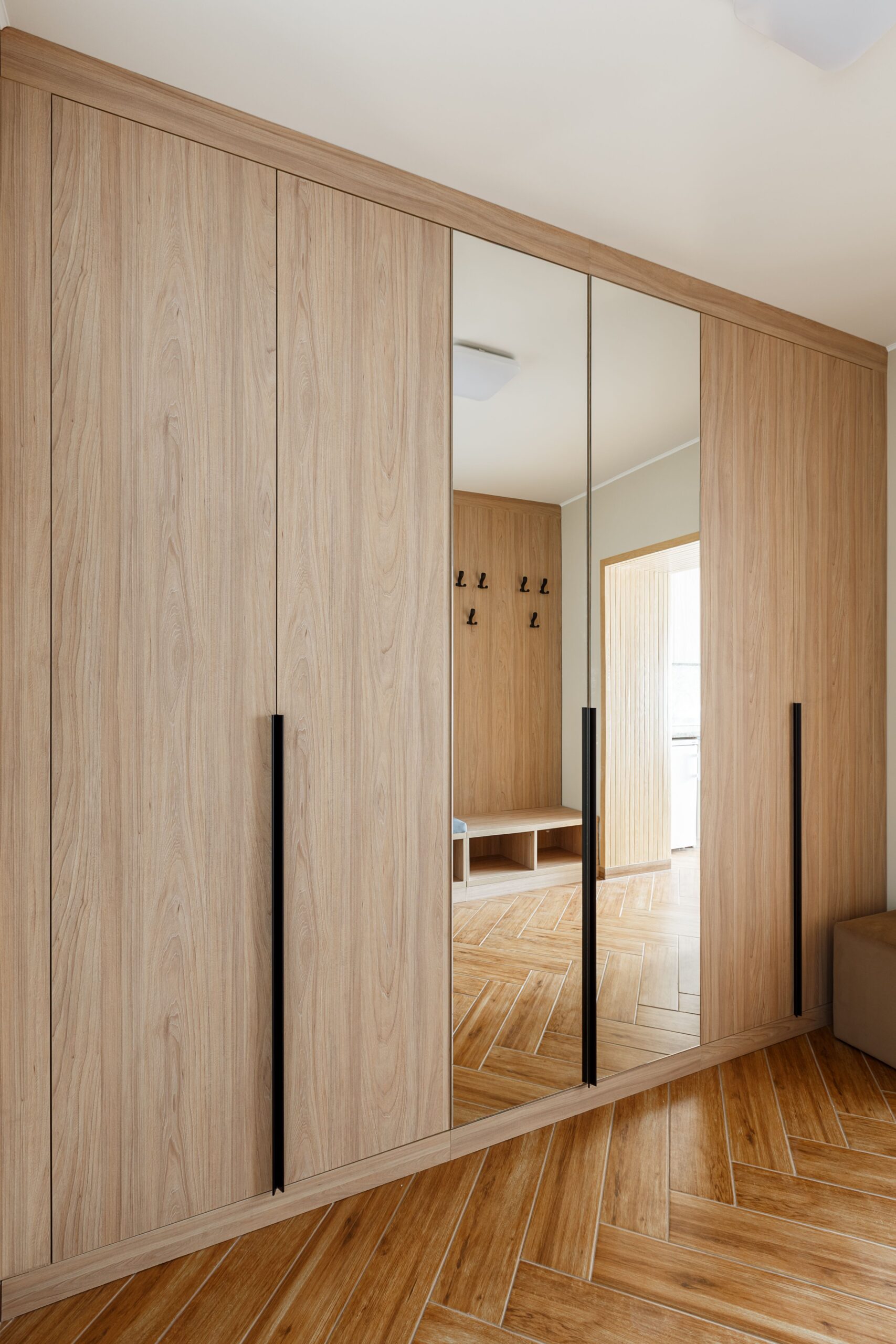 Selecting best wooden wardrobe for your
home