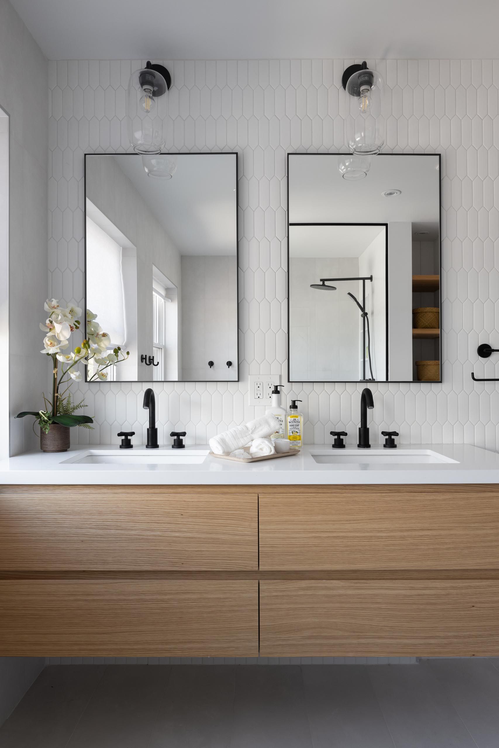 Designs for double sink vanity