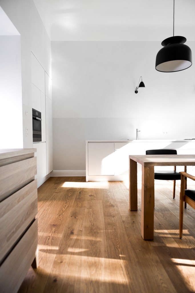 Choosing the most suited hardwood floor
colour