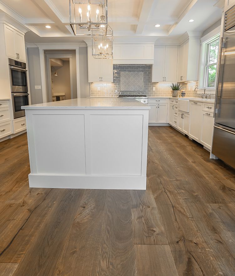 Is rustic hardwood flooring the vintage
element that you have been looking for?