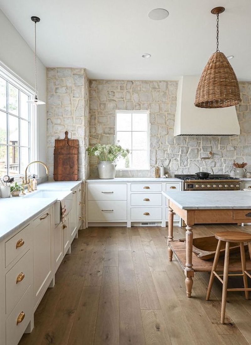 How attractive the french country
kitchens are