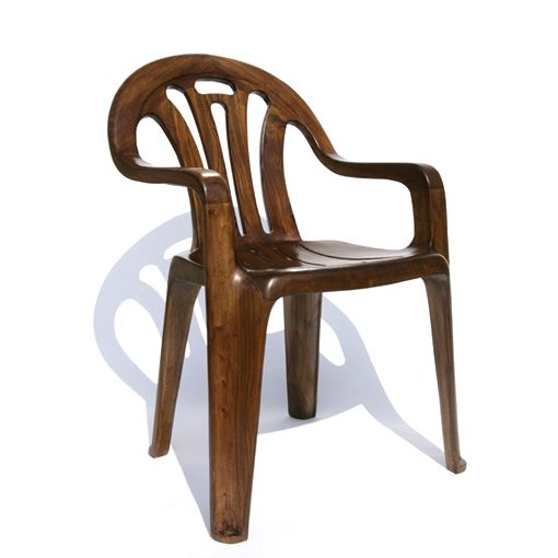 1702405883_plastic-patio-chairs.jpg