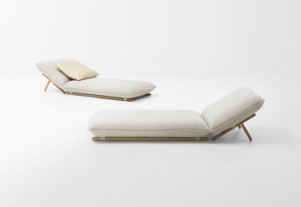 1702412942_Outdoor-Chaise-Lounge-Chairs.jpg